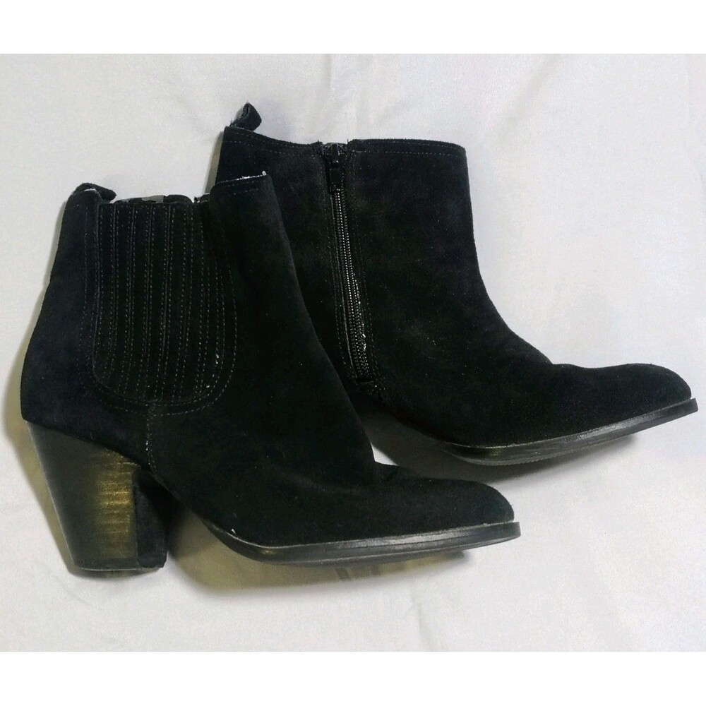 Nine West Black Suede Zip Up Booties Sz 6? Inside Is 9.25 Inches Heel To Toe